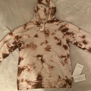 Tan /brown lululemon size 8 sweater brand new with tags